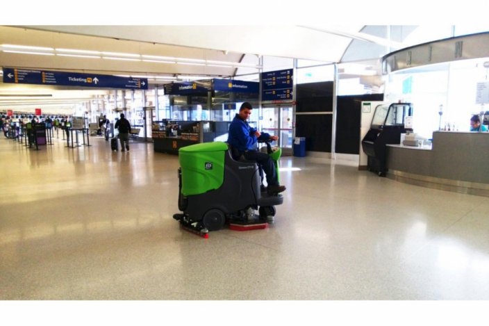 تجهیزات موردنیاز برای نظافت فرودگاه